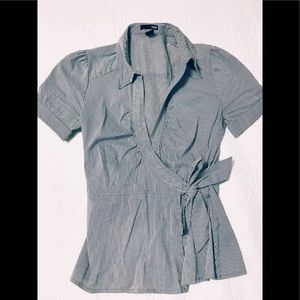 H&M blue and white short sleeve wrap shirt
